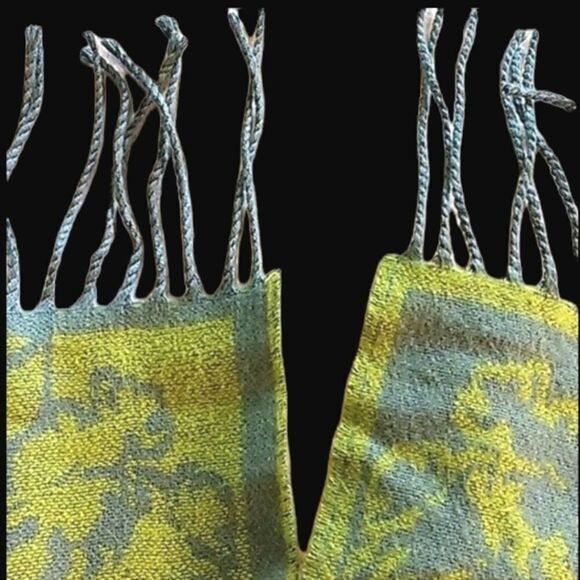 Royal Soft Chartreuse And Blue Reversible Oblong Scarf - Picture 4 of 4
